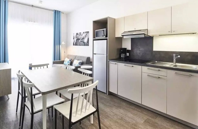 3 rooms 6 persons