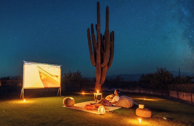 30 ft Saguaro Retreat -Unique Stargazing+ Desert Mountain Views