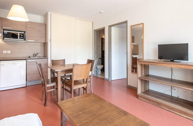 300m from shops, fitness, parking, tv, 35m², Gresse en Vercors