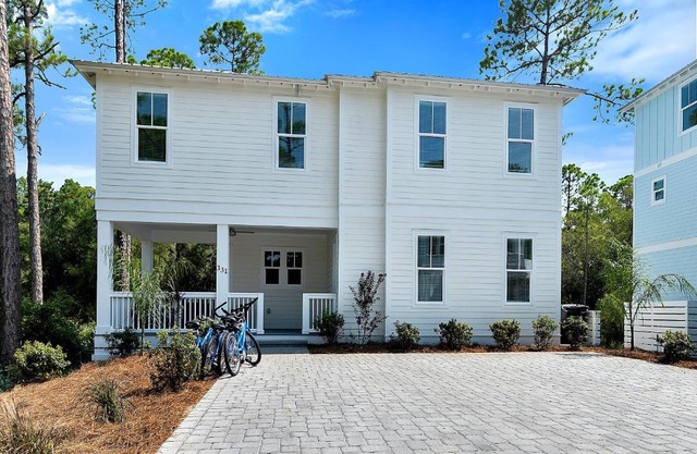 30A Pet Friendly Beach House - Turquoise Tides at Treetops by Panhandle Getaways
