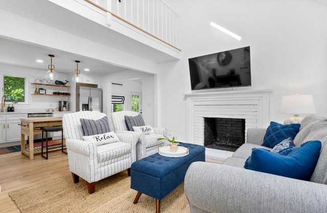 35 Pinecrest Avenue Mashpee Bela Vida