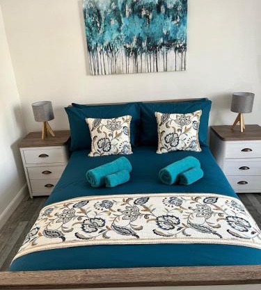 39 Wells Street Apartment