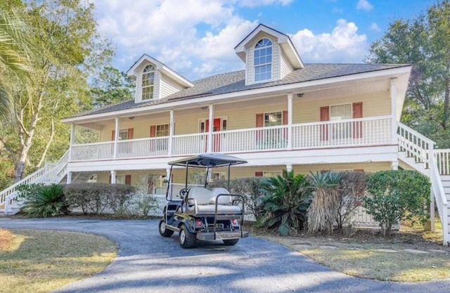 3BDRM Near Old Town; Golf Cart Access, Porch with Grill, Firepit