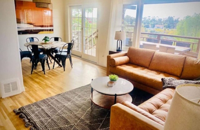 3BR | Canyon Views, Deck, Fast Wi-Fi, Smart TVs