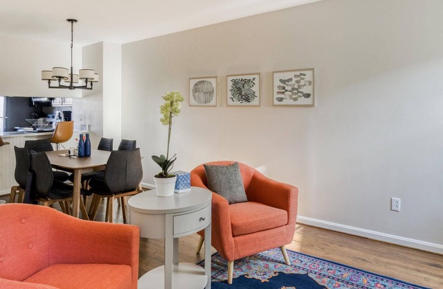 3BR Townhome in Arlington
