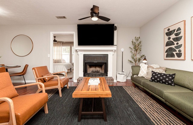 3BR Townhouse | RAFB | Fully Fenced