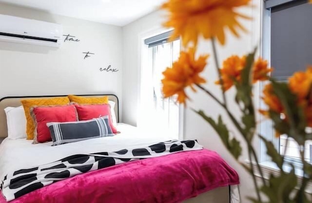 3BR3Bth Entire House/Steps to Downtown & TD Garden