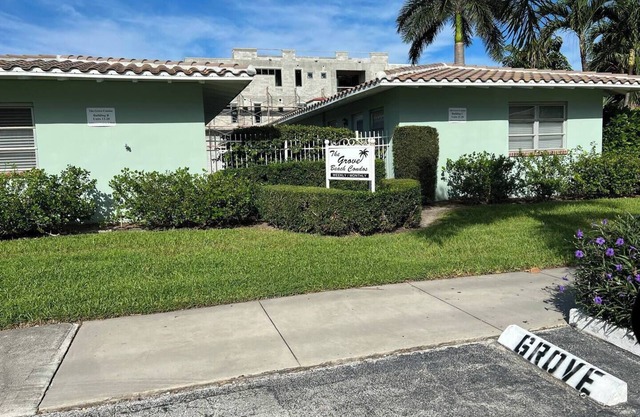3minute walk to the beach🌊& Atlantic Ave-Delray Beach Haven☀️ 1 bed w/pool🏊‍♀️