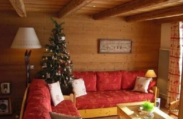 4/5 rooms, 70m2, 150 meters from the Golf chairlift, ideally located. Label Méribel