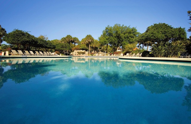 4 Bed, 4 Bath Luxury Villa with Garden View in Orlando, FL near Disney!