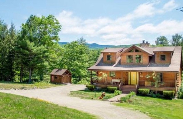 4 bed/4 bath - White Mountain Retreat