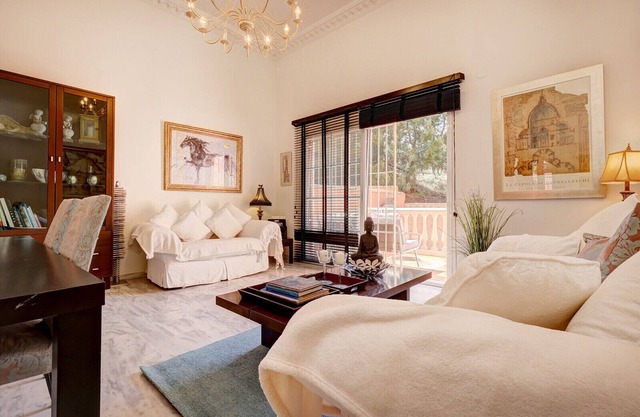 4 Bed Townhouse with Private Terraces and BBQ
