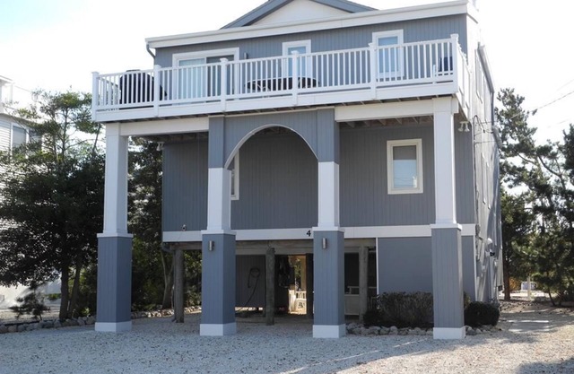4 bedroom accommodation in Harvey Cedars