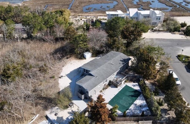 4 bedroom accommodation in Loveladies