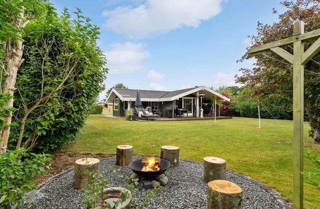 4 bedroom awesome home in Otterup