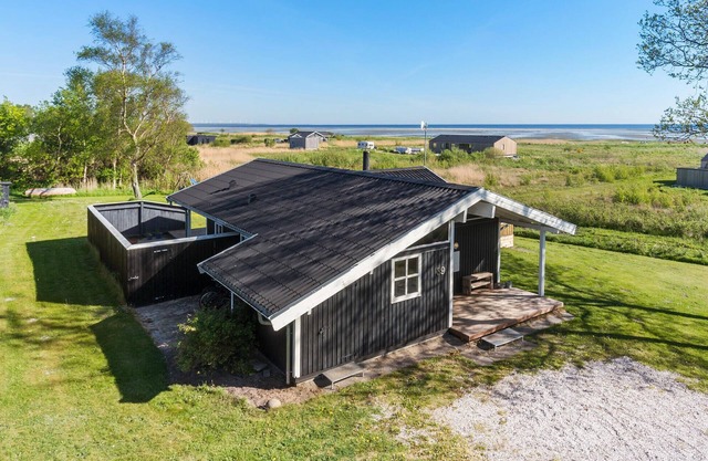 4 bedroom awesome home in ørsted