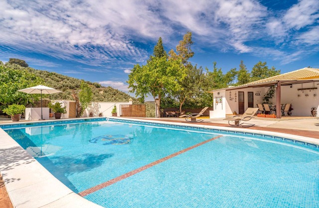 4 bedroom cozy home in Iznajar