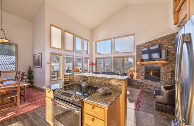 4 Bedroom Duplex in Keystone Ski Area with Private Hot Tub