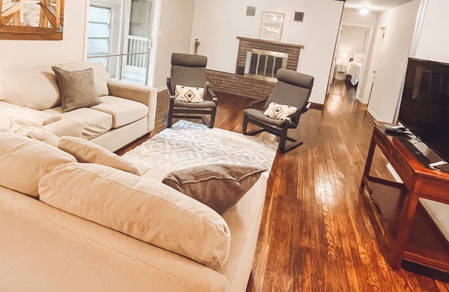 4 Bedroom Family Home with Beautiful Sun Room
