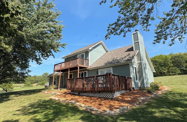 4 Bedroom House at Perry Lake