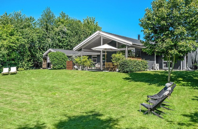4 bedroom lovely home in Gilleleje