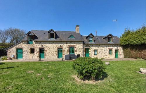 4 Bedroom Nice Home In Mont-Saint-Jean