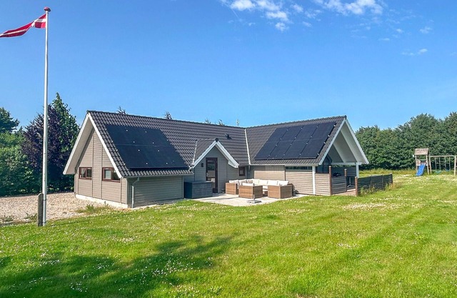 4 bedroom stunning home in Humble