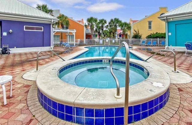 4 Bedroom Townhome 416741 by Houzlet