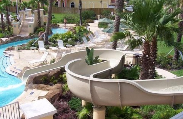 4 Bedroom Townhouse-Regal Palms Resort-Close to Pool and Disney,Wi-Fi