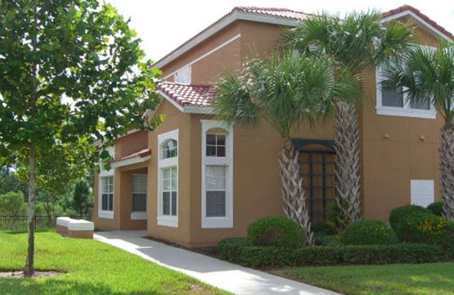 4 Bedroom Villa 2 Miles from Disney Entrance Kissimmee off Us192