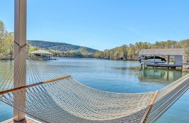 4 Bedrooms, 1 Flex Room, 4 Bathrooms! Showplace Home w/Great Dock! Wifi! Game Room! Come Visit "Dr