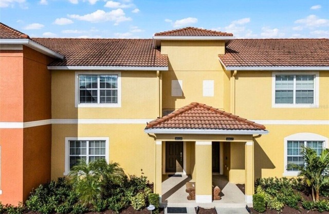 4 Bedrooms/3 Bathrooms/Paradise Palms (8939BP)