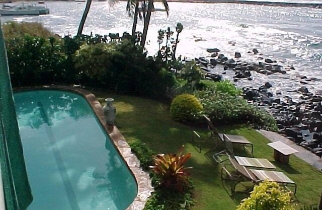 4 Bedrooms, Newly AC, 3.5 bathrooms,Deluxe, Sleeps 10, Oceanfront Pool, Private