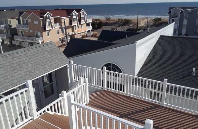 4 BR Beach Block Townhome with Roof Deck and Ocean Views
