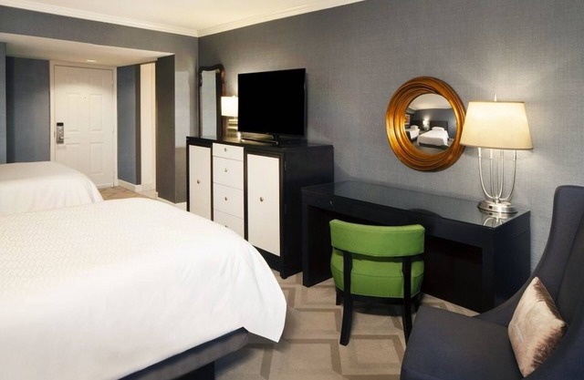 4 Double Room Units Close to Kennedy Center for Performing Arts