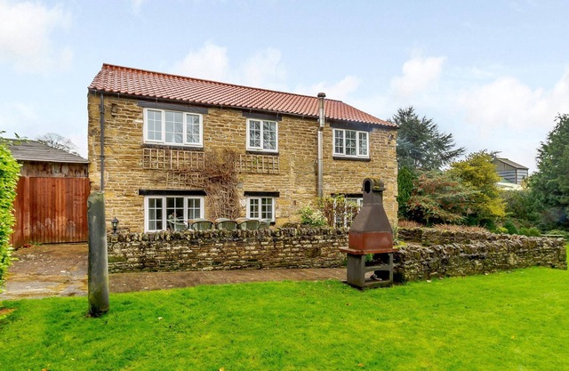 4 bedroom accommodation in East Ayton near Scarborough