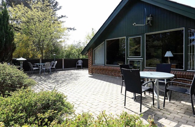 4 person holiday home in Ulfborg-By Traum