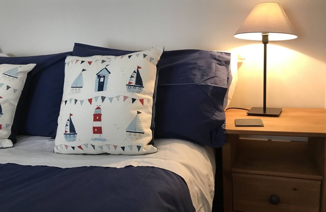 4* Rated Town Cottage for couples or solo travellers, close to Heritage Coast