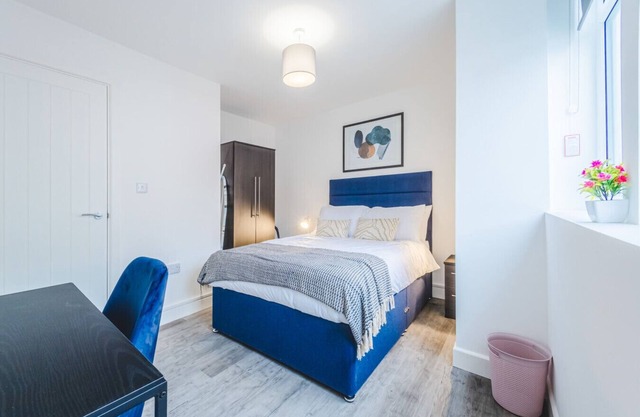 4 Regent Circus Apartment Central Location Long Stays