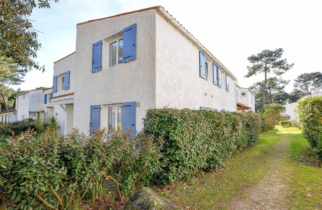 4-room house on two floors - Near the sea - Patio, BBQ - Parking