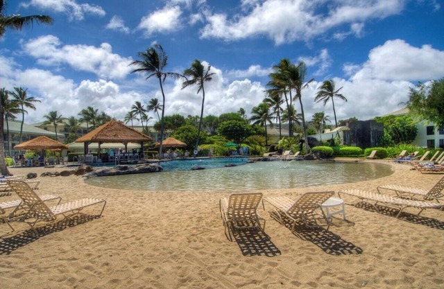 4 Star Oceanfront Resort, 4 Beautiful Pools, 2 Jacuzzis, Steps to Beach