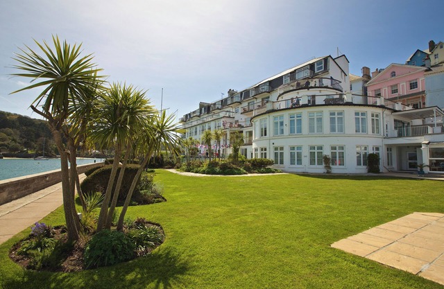 4 THE SALCOMBE, family friendly, with pool in Salcombe