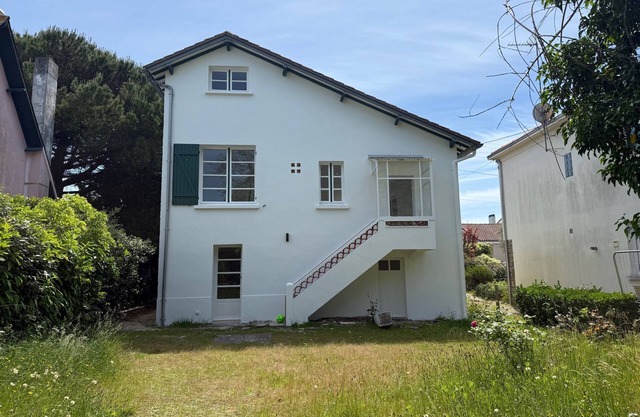 400m from the beach Saint-Benoit - Seaside house - 11 pers