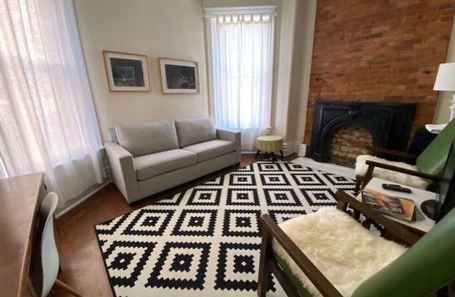 414 # 1 · Stellar Suites | Mid Century Vibes | St.James Ct
