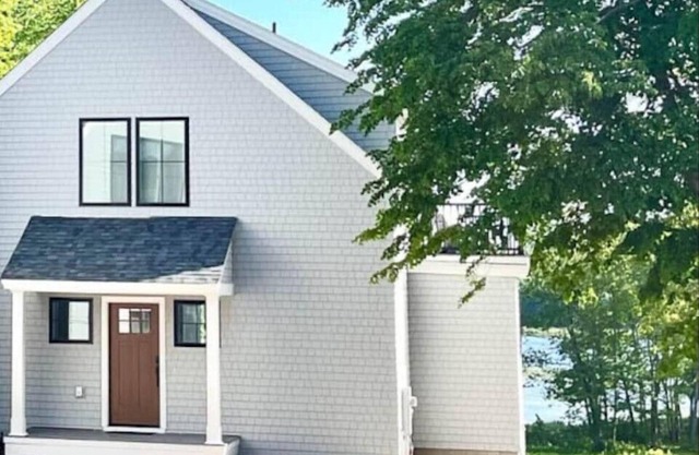 4BD 4.5BA Pet-Friendly Riverfront Home