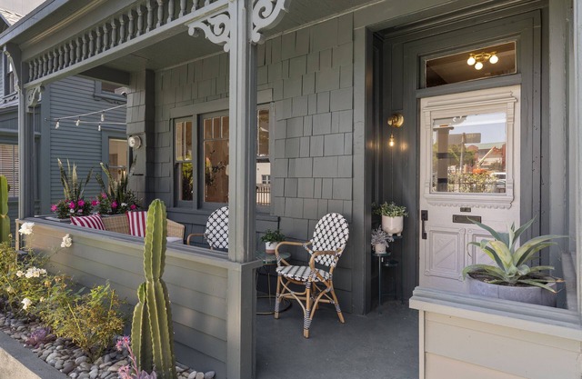 4BD Home in the Heart of Little Italy