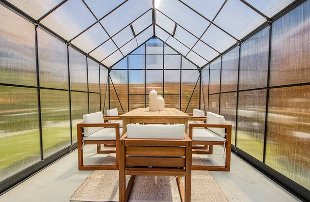 4BD LA Villa with Jacuzzi, Sauna, and Outdoor Blis