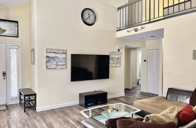 4BR Home w/BBQ, Trampoline, Game Room