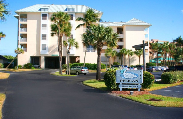 4th Floor Oceanfront Condo with Spectacular Views