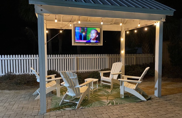 4th Nt FREE-Stay 11/29-12/28! Beach House, Private Pool+Cabana, Walk to Beach